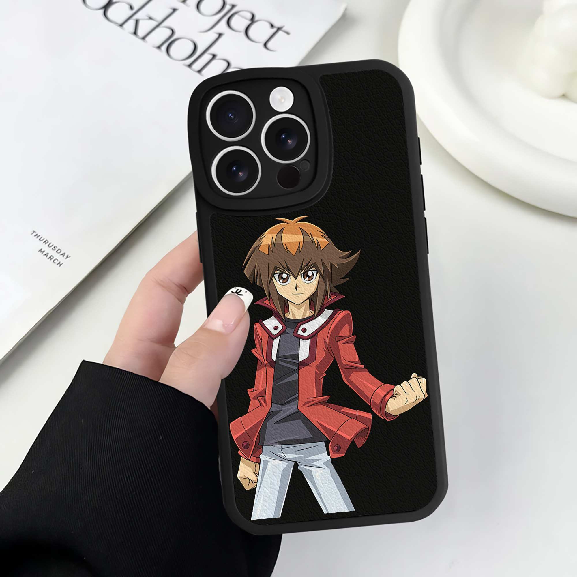 遊☆戯☆王 Yu-Gi-Oh! 【iPhone 16シリーズ対応】シリコンスマホケース（レザー調） 材質：シリコン